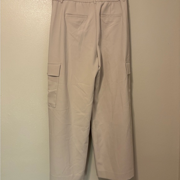 Chicos Wide-Leg Cargo Pants Size 2R - Picture 9 of 9